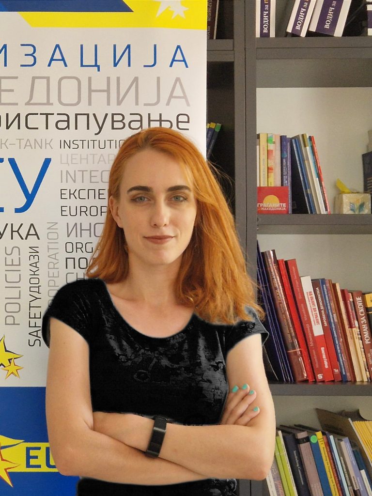 Фросина Крушкаровска – Проектна асистентка